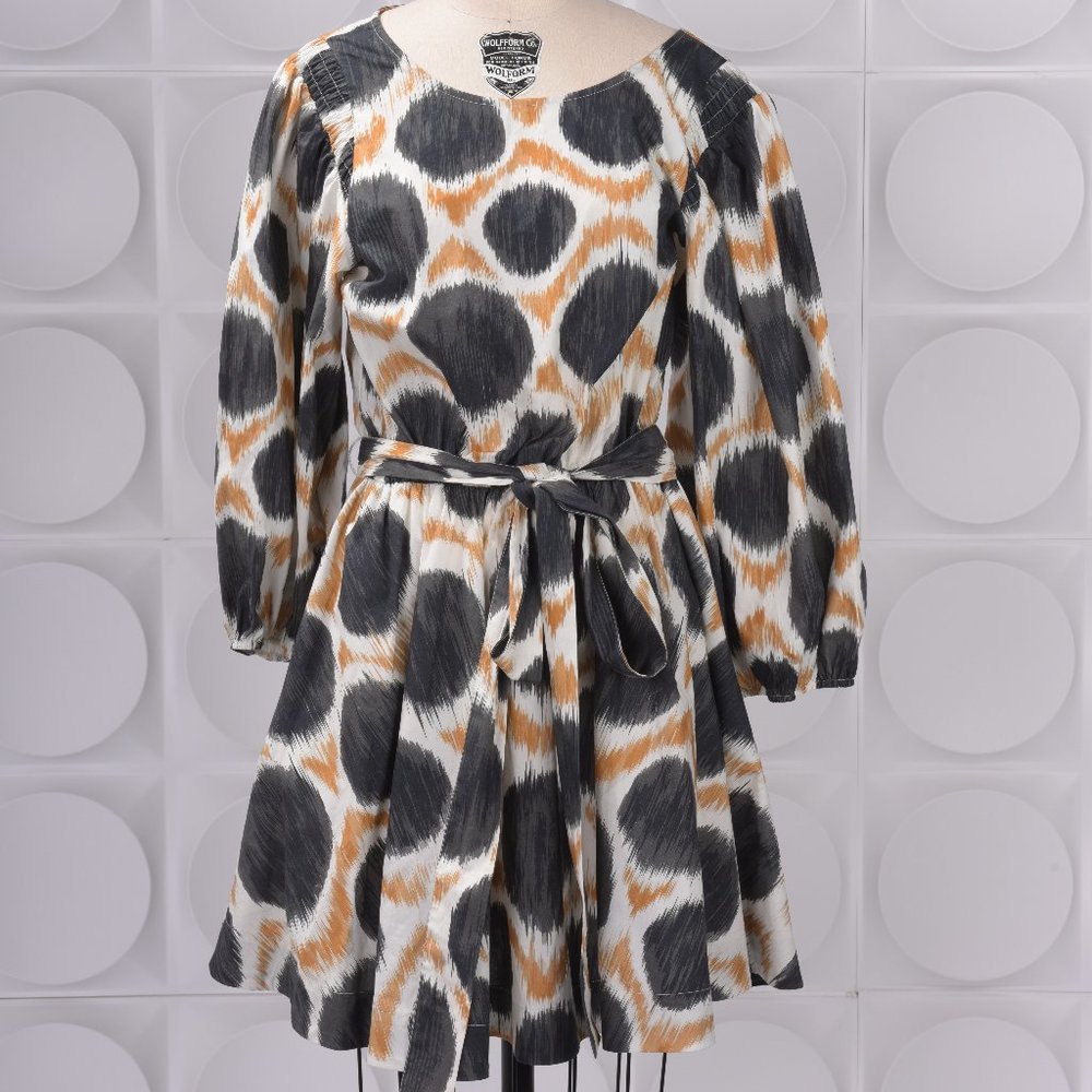 S Anthropologie Dress Waist Tie. knee length. Unique pattern. Orange, Ivory